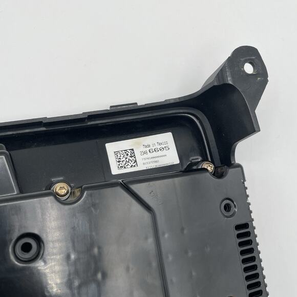 2015 Chevy Silverado 1500 Sierra Radio Control Panel Display Screen 23486605 OEM - Picture 3 of 3